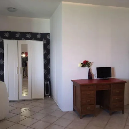 Mono Corso Italia Appartement *